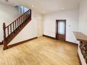 Lounge- click for photo gallery